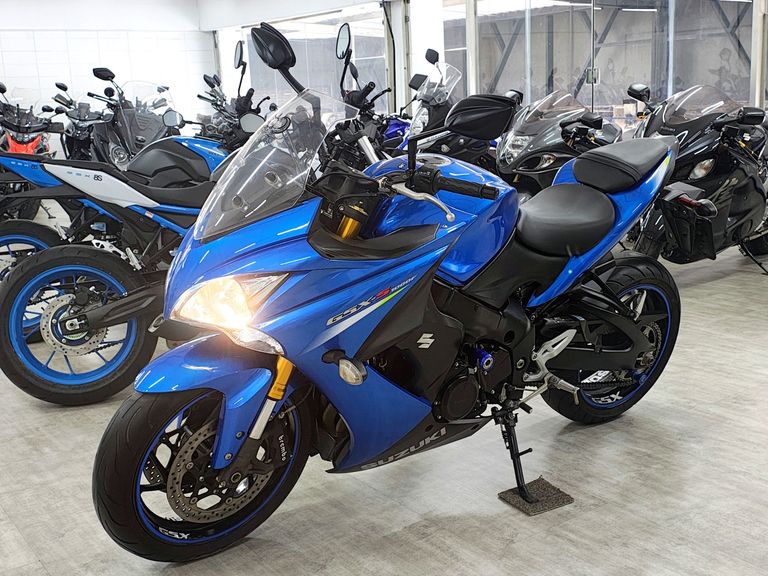 SUZUKI Motos S1000FA