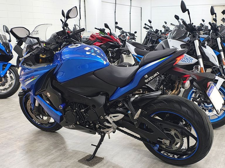 SUZUKI Motos S1000FA