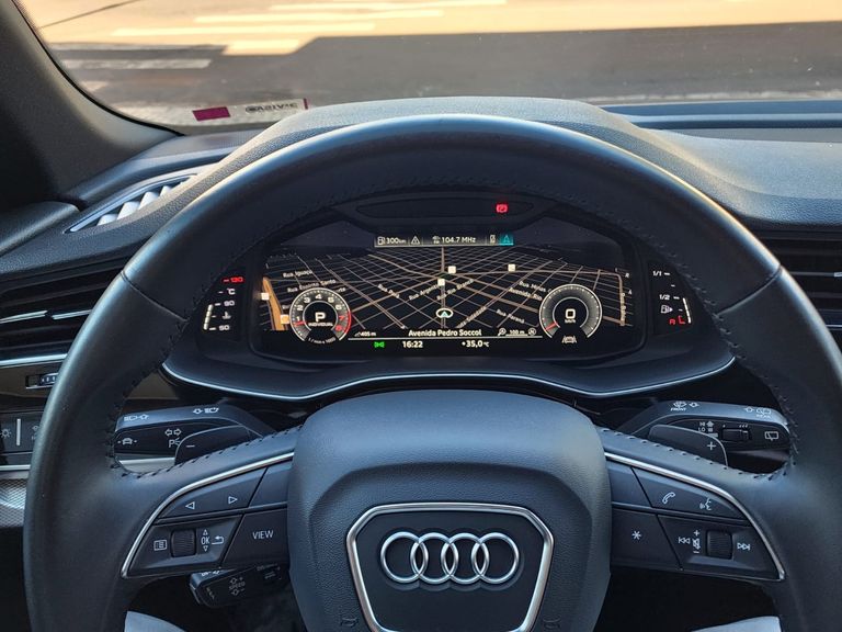 Audi Q8 Perf.Black 3.0 TFSI Quat. S-tr/(Híb.)