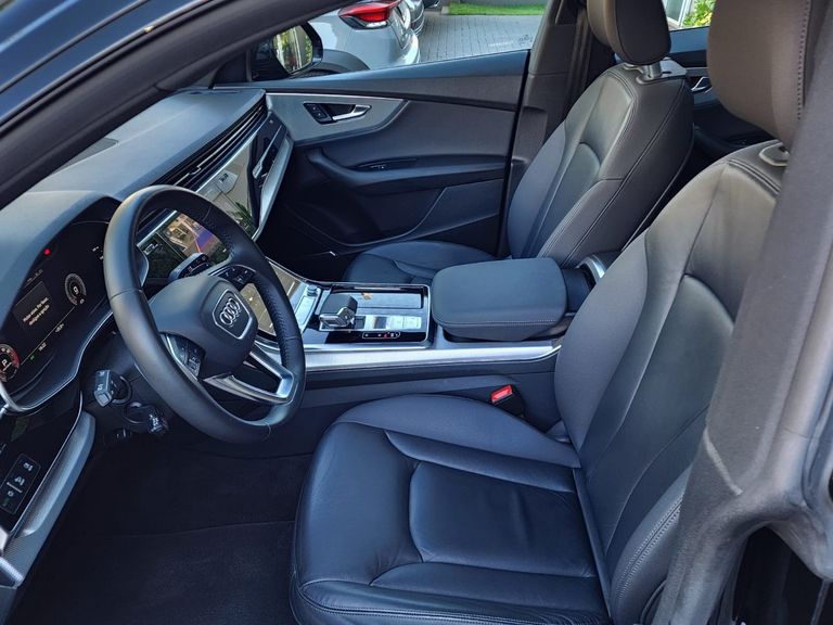 Audi Q8 Perf.Black 3.0 TFSI Quat. S-tr/(Híb.)