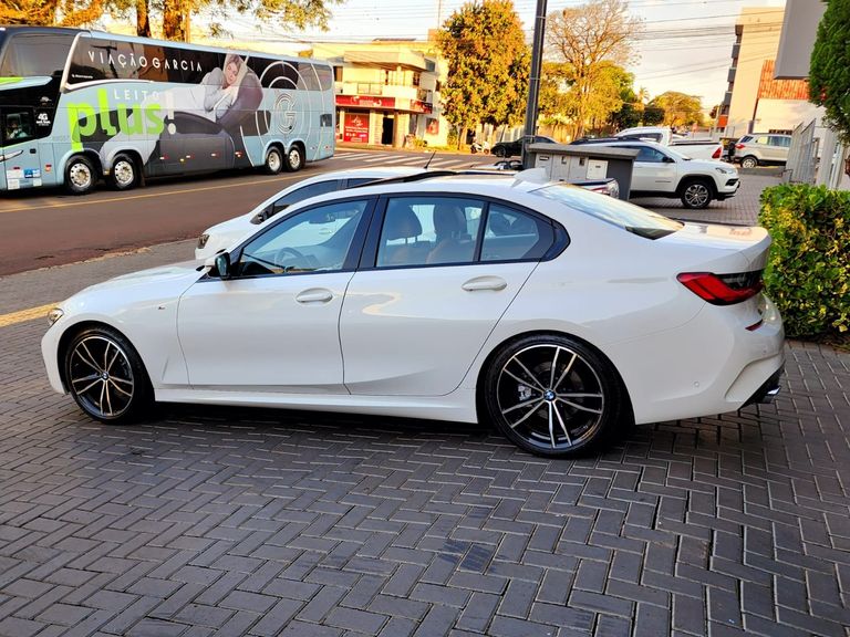 BMW 320iA 2.0 TB M Sport A.Flex/M.Sport 4p
