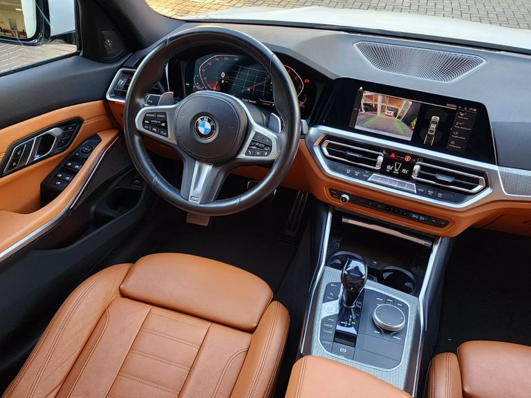 BMW 320iA 2.0 TB M Sport A.Flex/M.Sport 4p