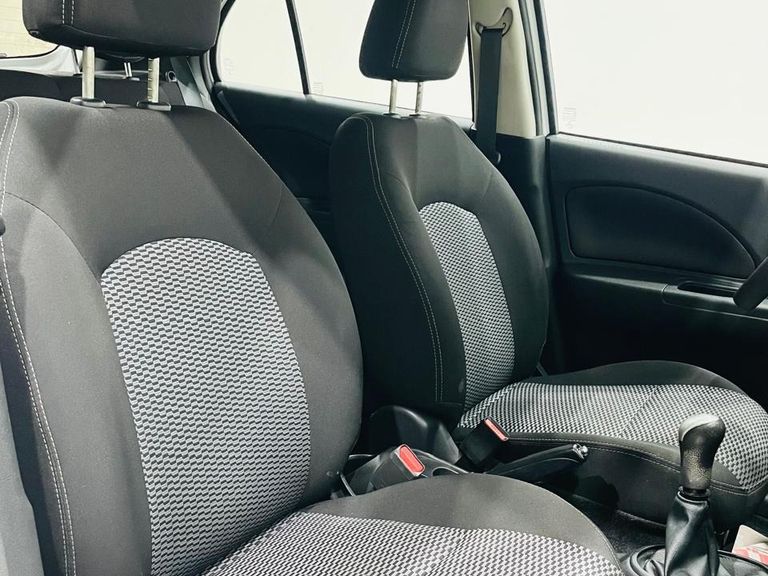 Nissan MARCH SV 1.0 12V Flex 5p