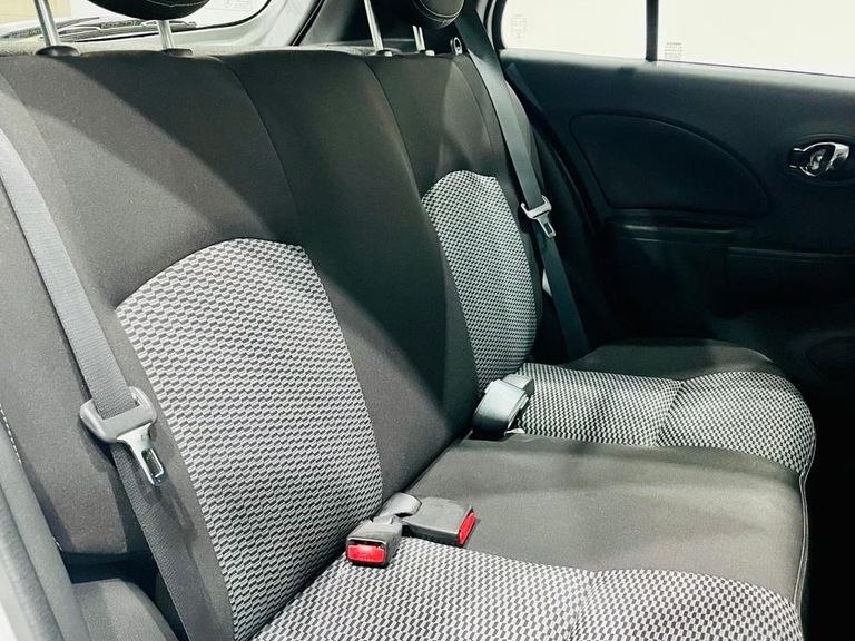 Nissan MARCH SV 1.0 12V Flex 5p