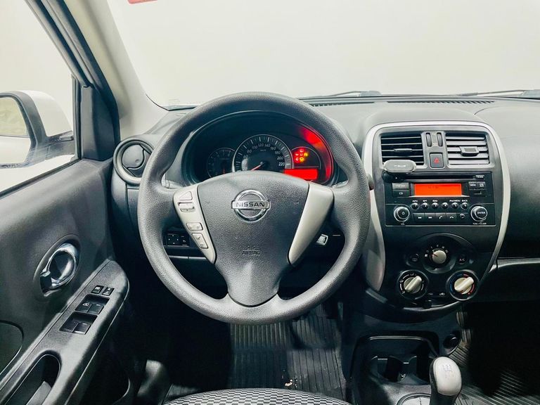 Nissan MARCH SV 1.0 12V Flex 5p