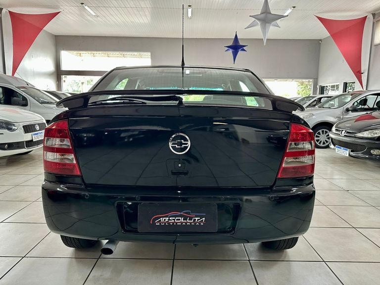 Chevrolet Astra 2.0 8V/ CD 2.0 8V Hatchback 5p Mec