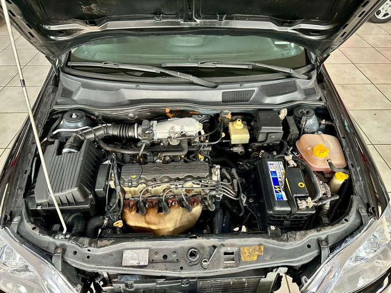 Chevrolet Astra 2.0 8V/ CD 2.0 8V Hatchback 5p Mec