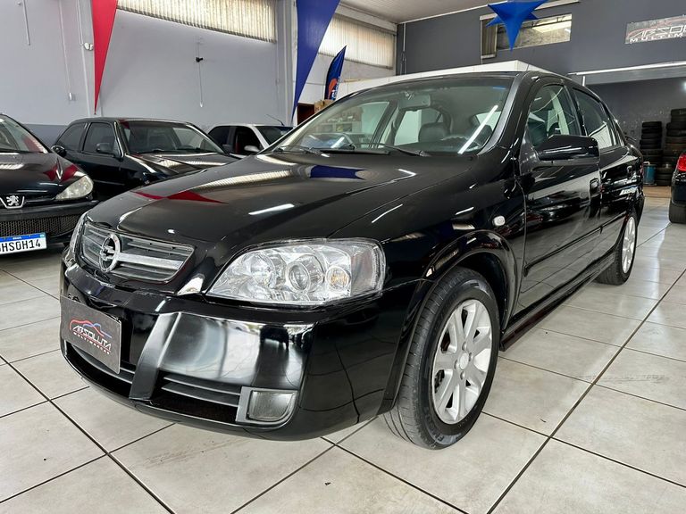 Chevrolet Astra 2.0 8V/ CD 2.0 8V Hatchback 5p Mec