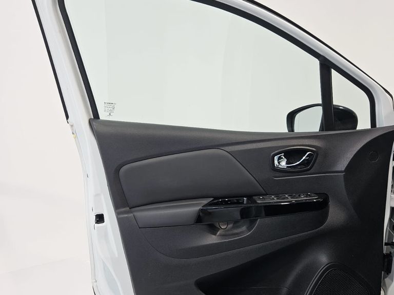 Renault CAPTUR Intense 2.0 16V Flex 5p Aut.
