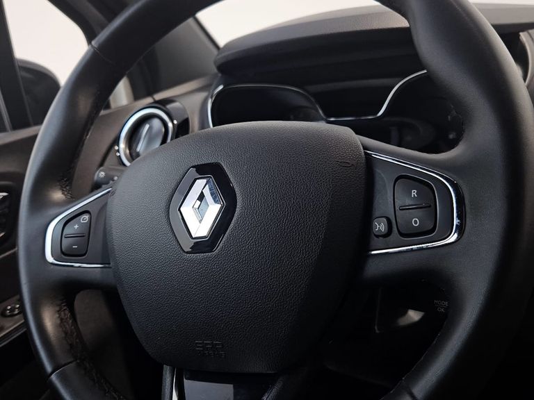 Renault CAPTUR Intense 2.0 16V Flex 5p Aut.