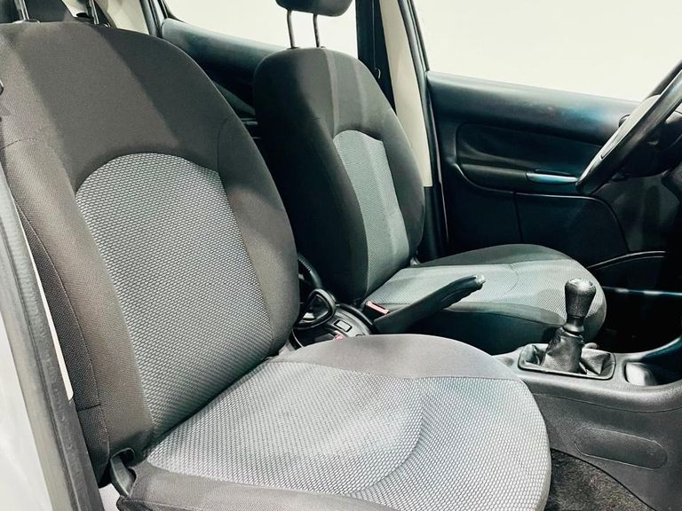 Peugeot 207 XR Sport 1.4 Flex 8V 5p