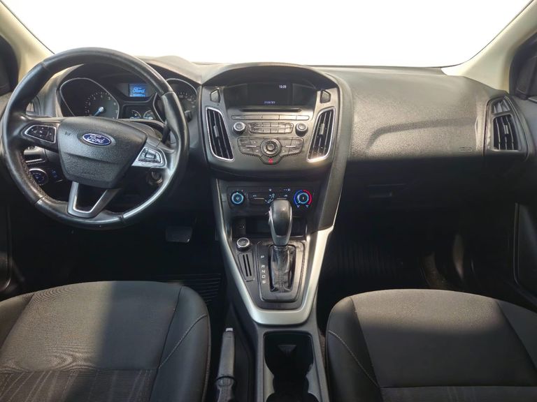 Ford Focus 2.0 16V/SE/SE Plus Flex 5p Aut.