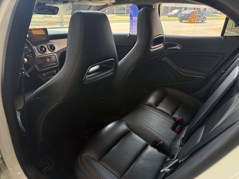 Mercedes GLA 200 Advance 1.6/1.6 TB 16V Flex Aut.