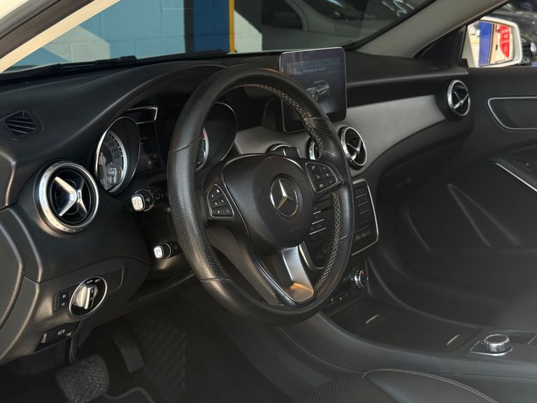 Mercedes GLA 200 Advance 1.6/1.6 TB 16V Flex Aut.