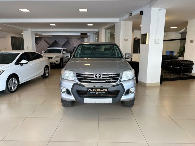 Toyota Hilux CD SRV 4x2 2.7 Flex 16V Aut.