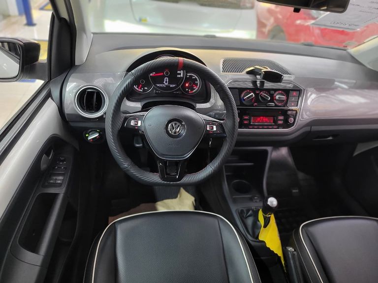 VolksWagen up! cross 1.0 TSI Total Flex 12V 5p