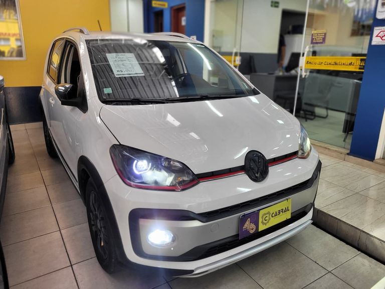 VolksWagen up! cross 1.0 TSI Total Flex 12V 5p
