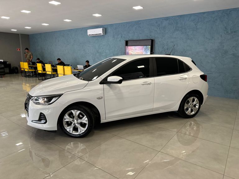 Chevrolet ONIX HATCH PREM. 1.0 12V TB Flex 5p Aut.