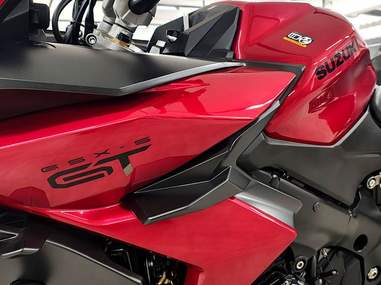 SUZUKI GSX-S 1000 GT