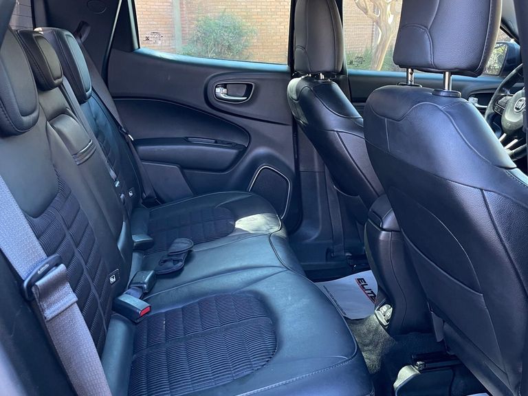 Fiat Toro Freedom 1.8 16V Flex Aut.