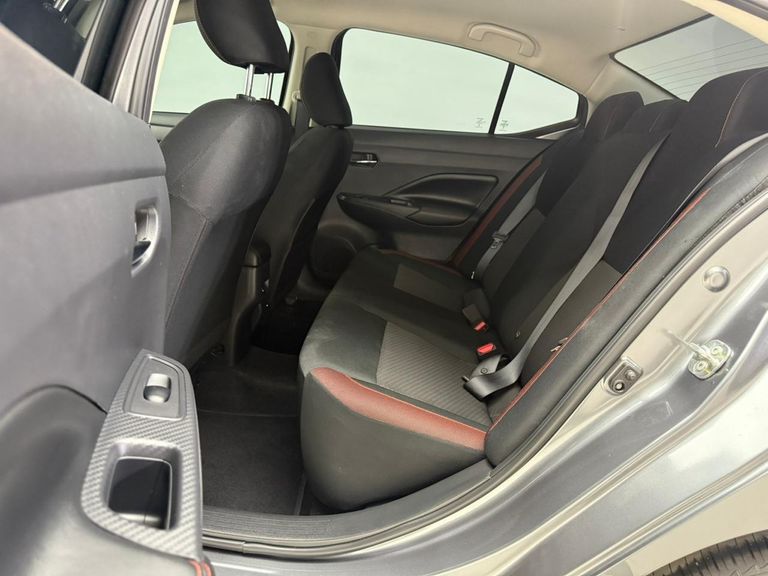 Nissan VERSA SR 1.6 16V Flex Aut.