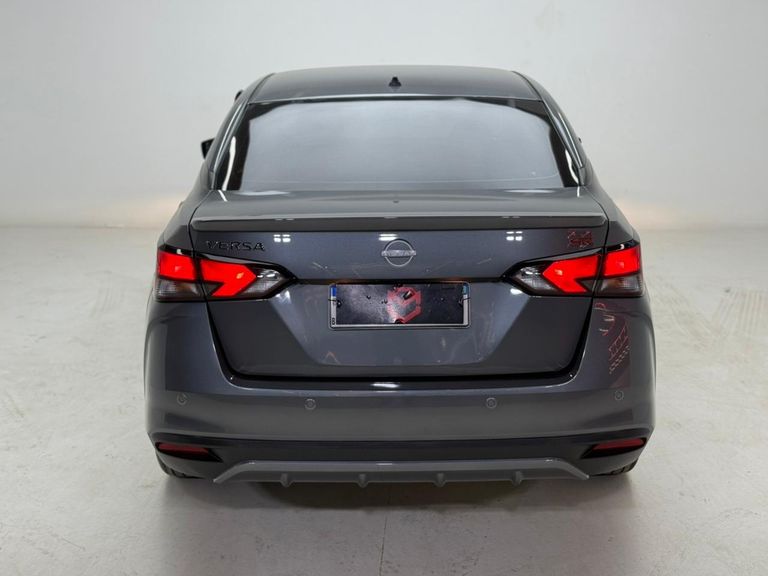 Nissan VERSA SR 1.6 16V Flex Aut.