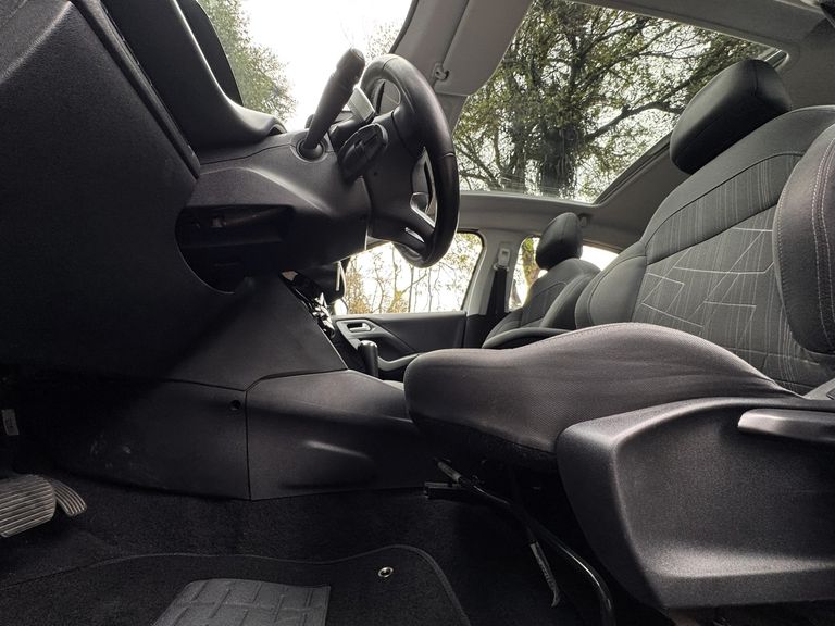 Peugeot 208 Griffe 1.6 Flex 16V 5p Aut.
