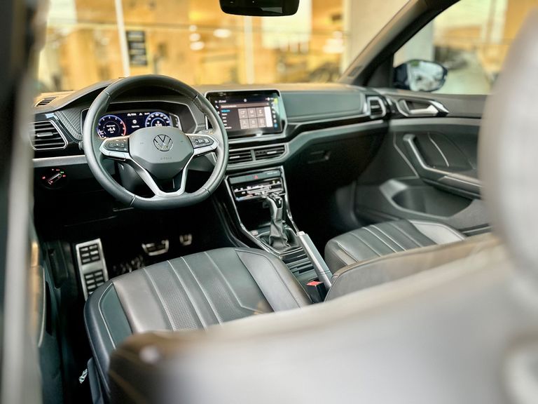 VolksWagen T-Cross Highline 1.4 TSI Flex 16V 5p Aut