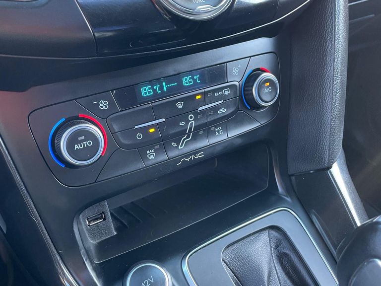 Ford Focus TITA/TITA Plus 2.0  Flex 5p Aut.