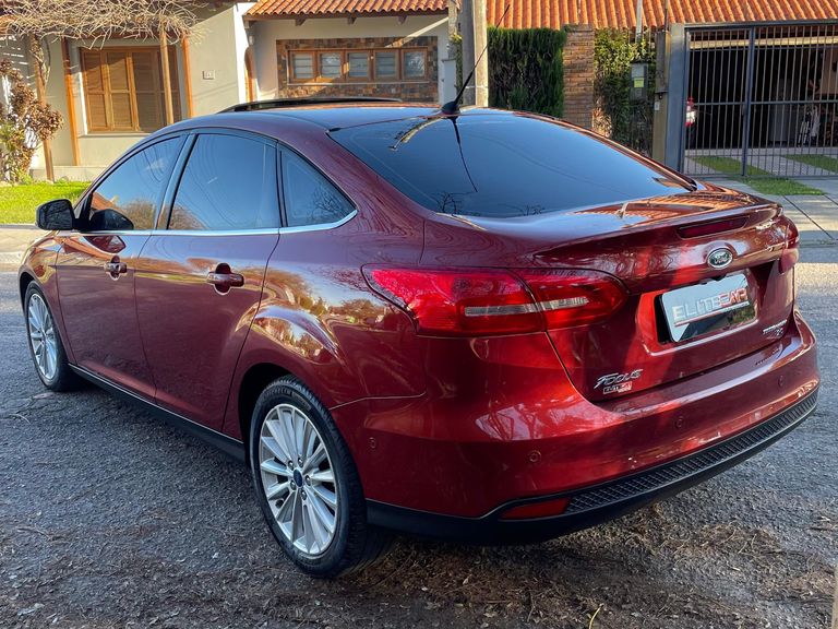 Ford Focus TITA/TITA Plus 2.0  Flex 5p Aut.