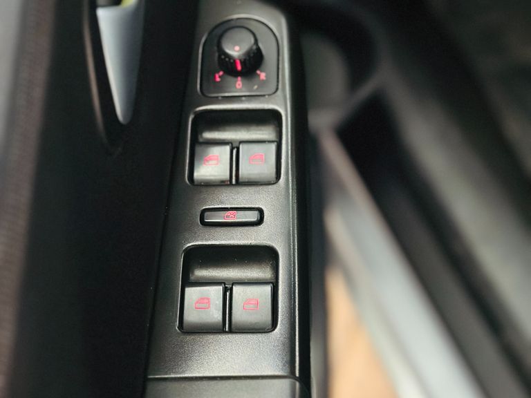 VolksWagen Fox PRIME/Higli. 1.6 Total Flex 8V 5p