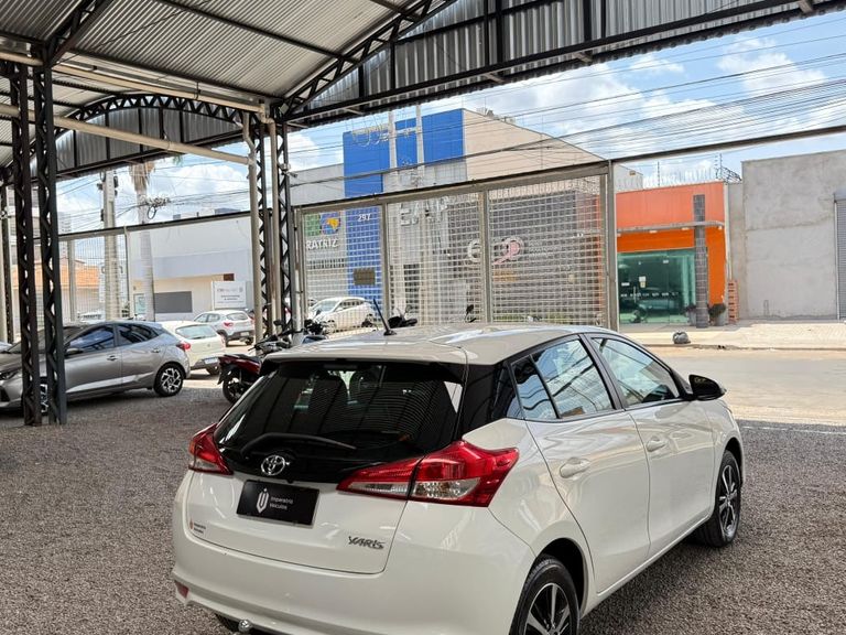 Toyota YARIS XL 1.5 Flex 16V 5p Aut.