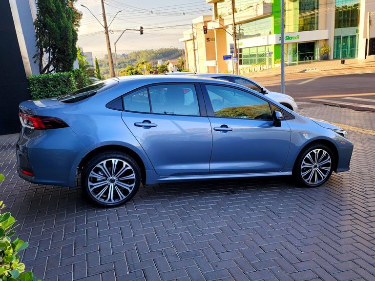 Toyota Corolla GLi 2.0 16V Flex Aut.
