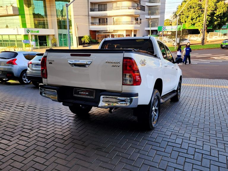 Toyota Hilux CD SRV 4x4 2.8 TDI Diesel Aut.