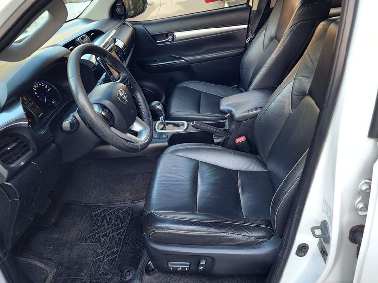 Toyota Hilux CD SRV 4x4 2.8 TDI Diesel Aut.
