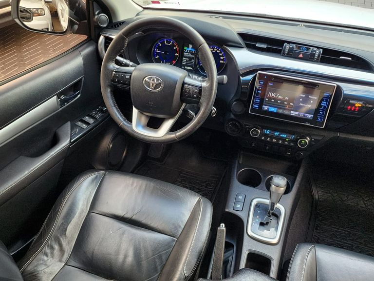 Toyota Hilux CD SRV 4x4 2.8 TDI Diesel Aut.