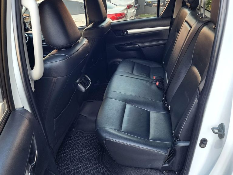 Toyota Hilux CD SRV 4x4 2.8 TDI Diesel Aut.