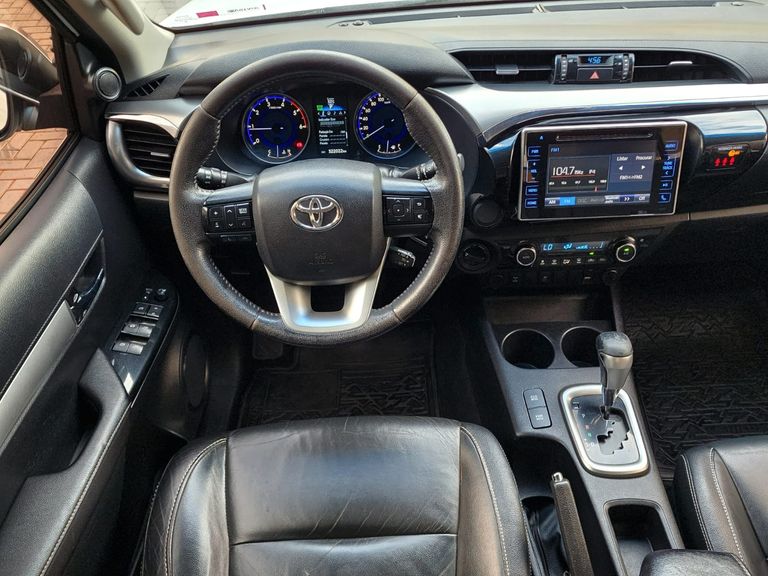 Toyota Hilux CD SRV 4x4 2.8 TDI Diesel Aut.