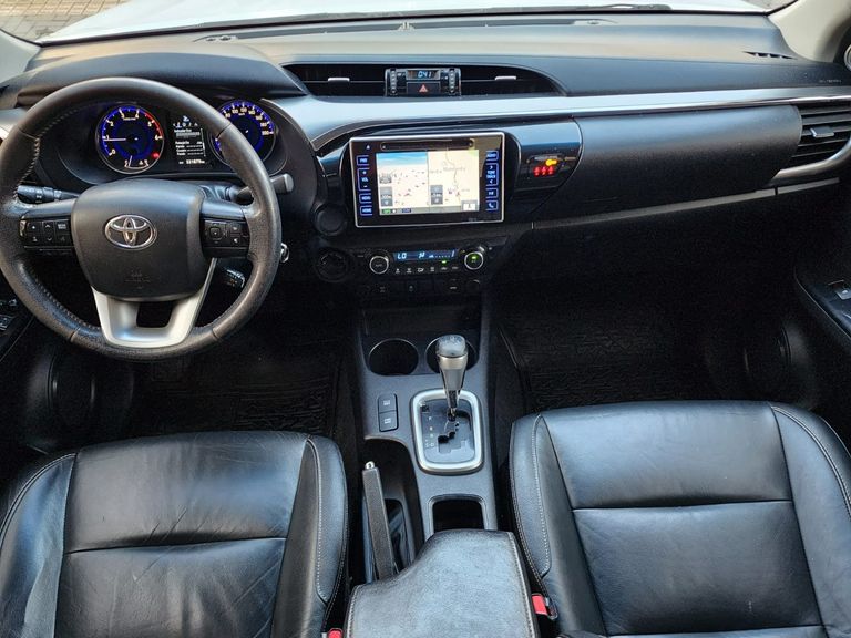 Toyota Hilux CD SRV 4x4 2.8 TDI Diesel Aut.