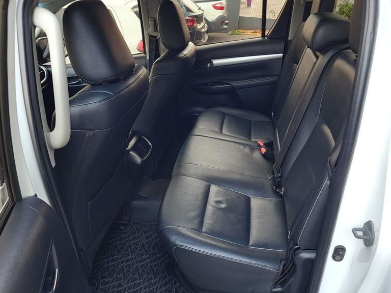 Toyota Hilux CD SRV 4x4 2.8 TDI Diesel Aut.