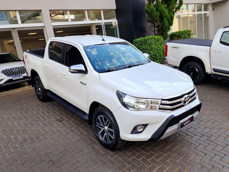Toyota Hilux CD SRV 4x4 2.8 TDI Diesel Aut.