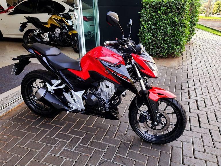 HONDA CB 300F Twister Flex