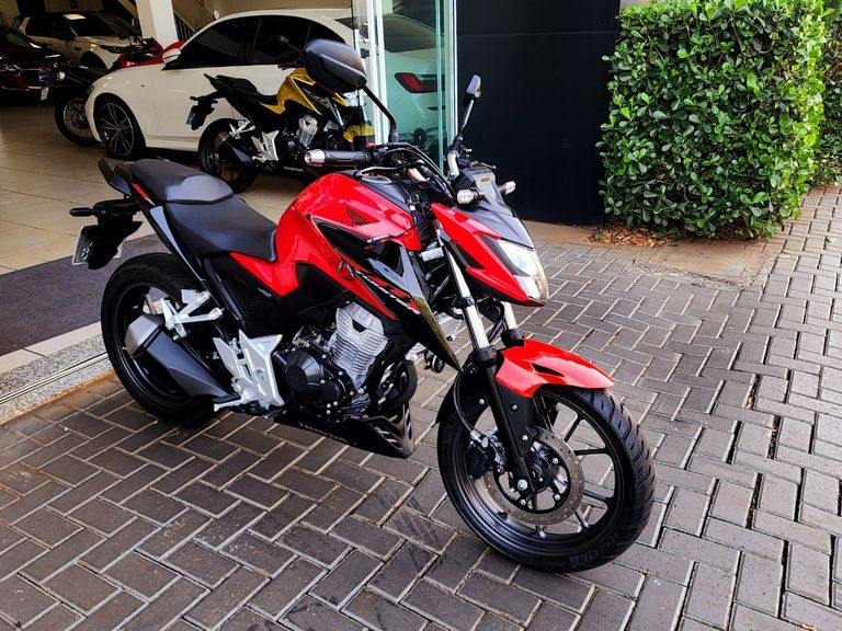 HONDA CB 300F Twister Flex