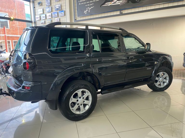 Mitsubishi Pajero Sport HPE 2.5 4x4 Diesel Aut.