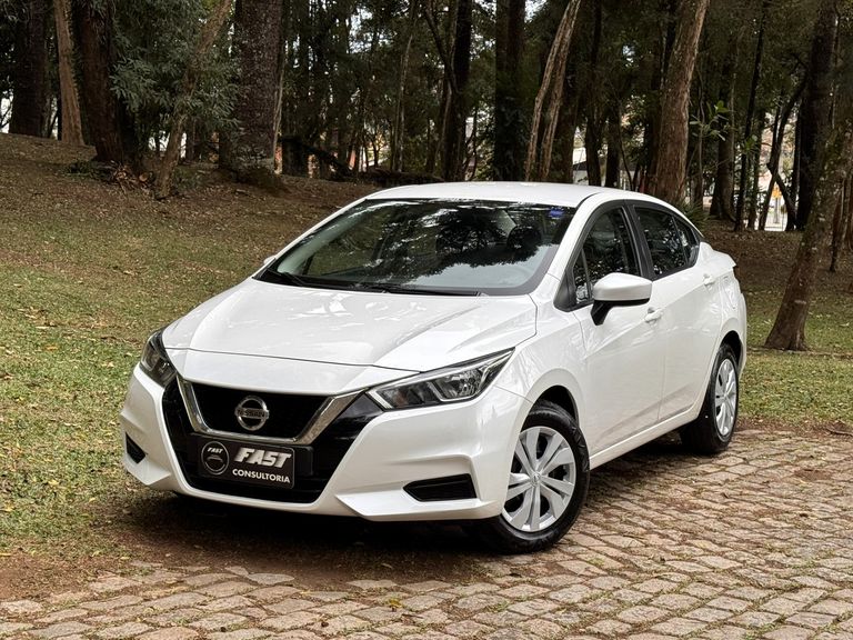 Nissan VERSA Sense 1.6 16V Flex Aut.