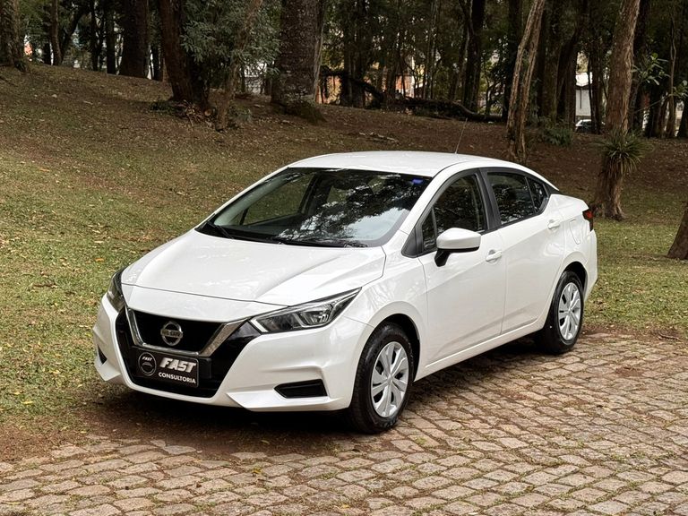 Nissan VERSA Sense 1.6 16V Flex Aut.