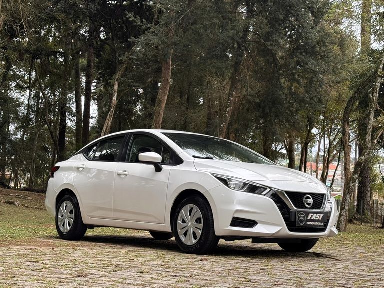 Nissan VERSA Sense 1.6 16V Flex Aut.
