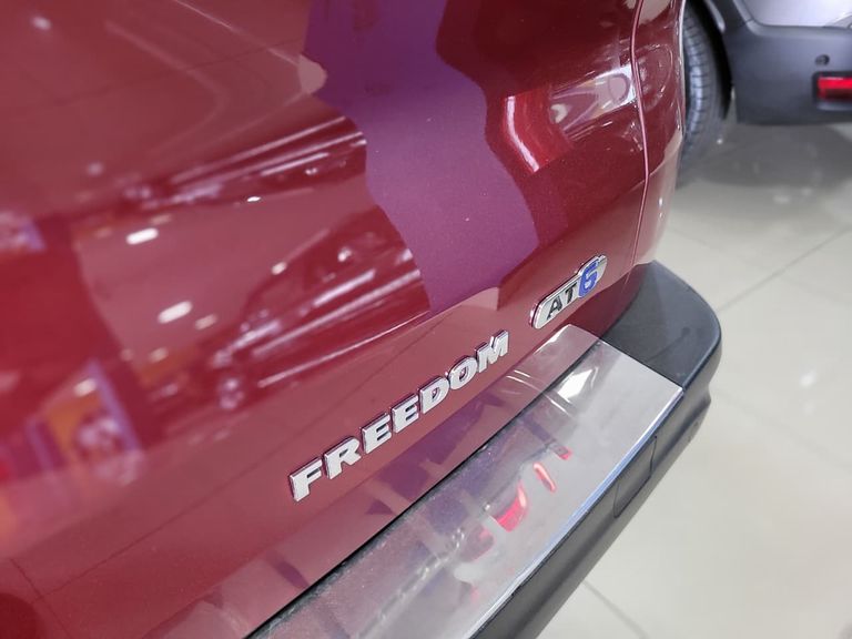 Fiat Toro Freedom 1.8 16V Flex Aut.