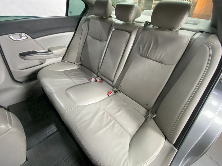 Honda Civic Sedan LXR 2.0 Flexone 16V Aut. 4p