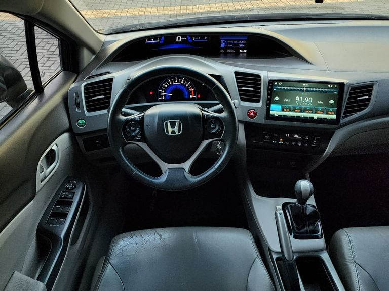 Honda Civic Sedan LXS 1.8/1.8 Flex 16V Mec. 4p